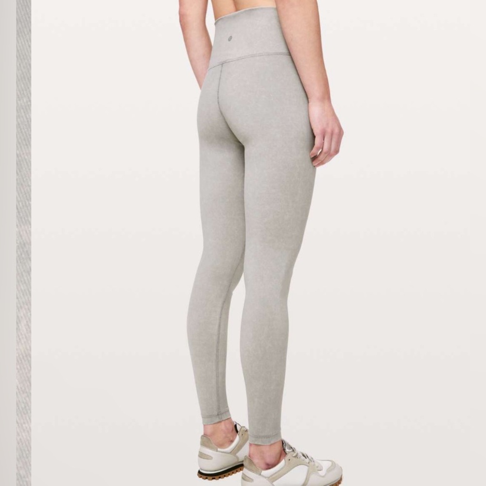 Lululemon Wunder Under High-Rise Tight *Snow Washed 28"
Washed French sz 8
